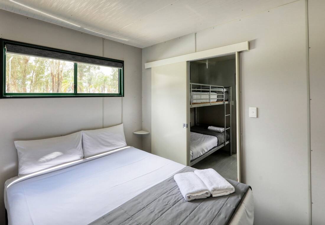 Family Cabin - Sleeps 3