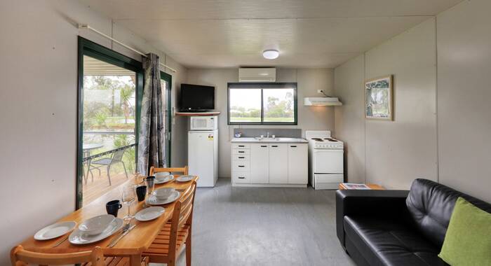 Family Cabin - Sleeps 3